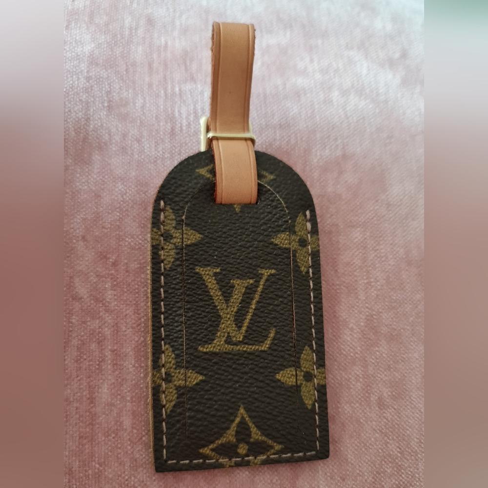 Louis vuitton monogram luggage tag